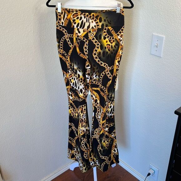 Ladies No Boudaries NOBO Pull On Flared Leggings ~ Size Large - Picture 1 of 5
